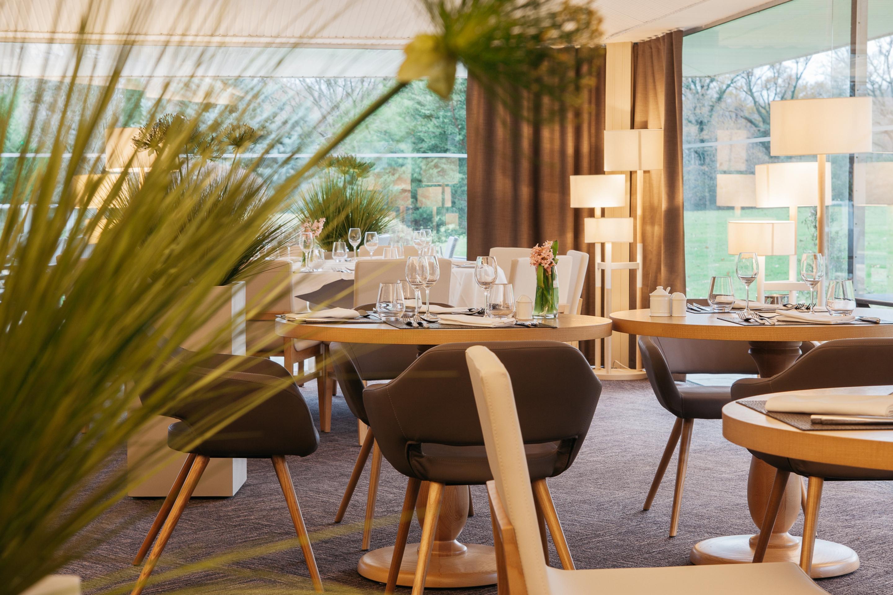 Best Western Le Bois De La Marche Лигуже Экстерьер фото