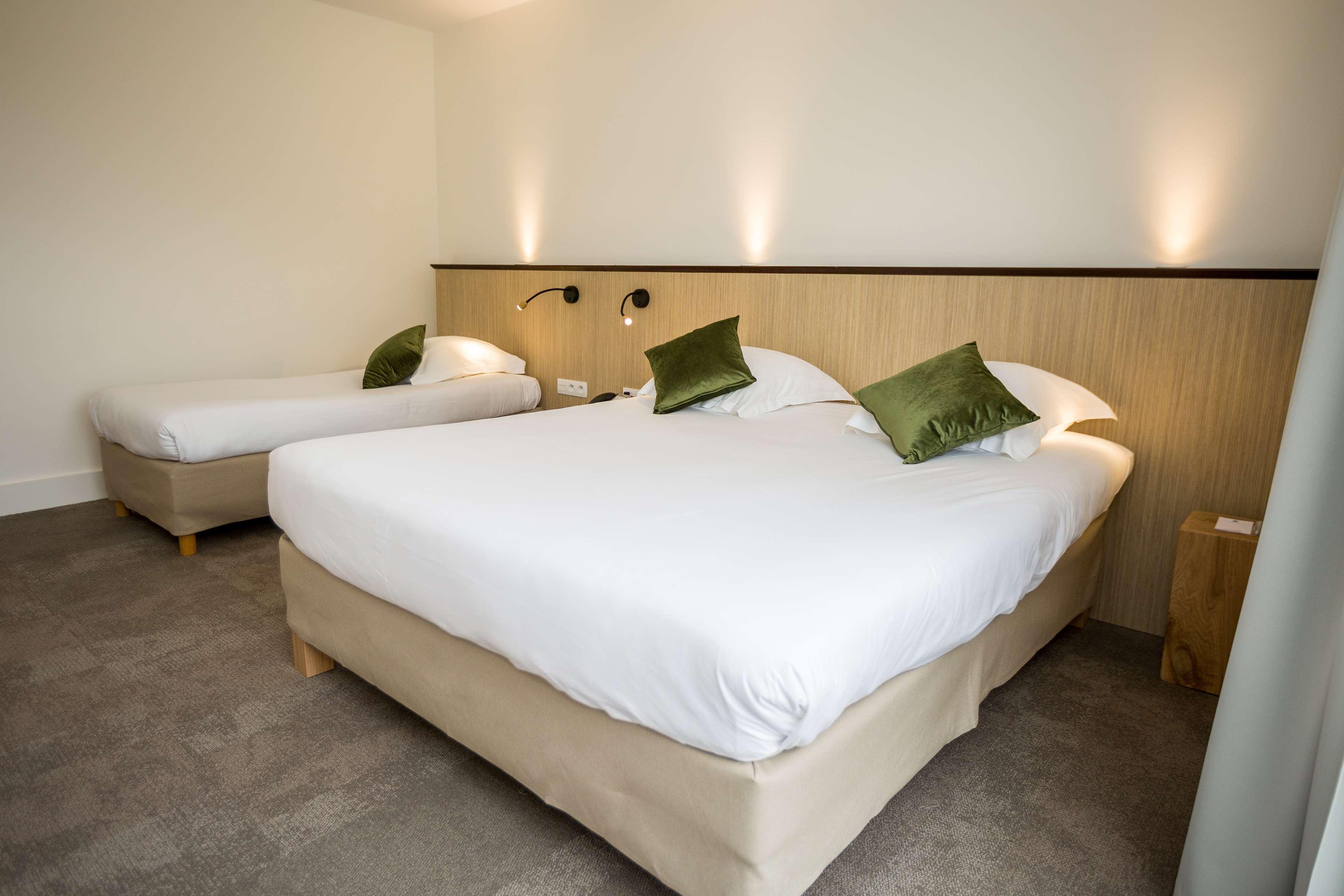 Best Western Le Bois De La Marche Лигуже Экстерьер фото