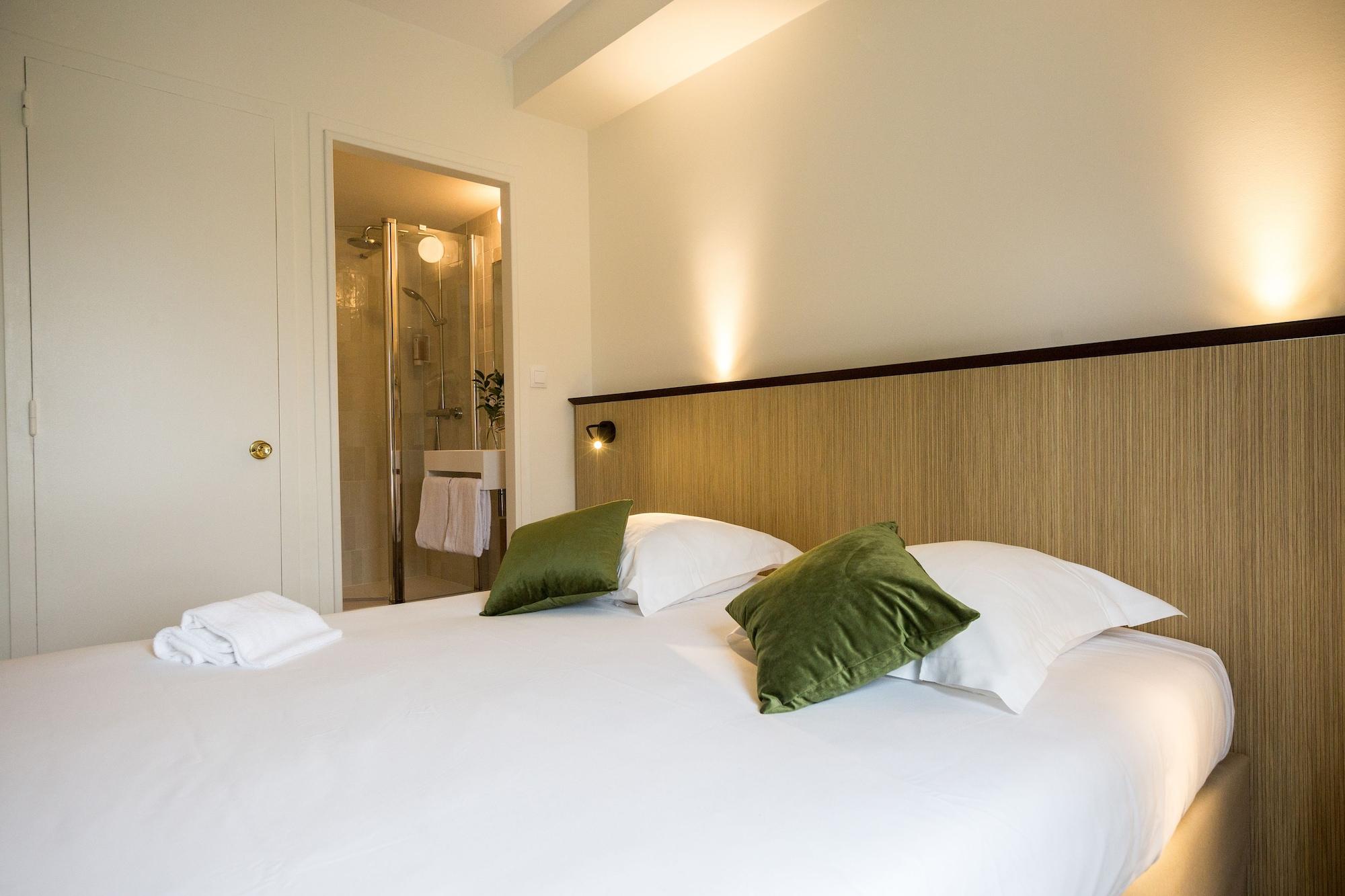 Best Western Le Bois De La Marche Лигуже Экстерьер фото
